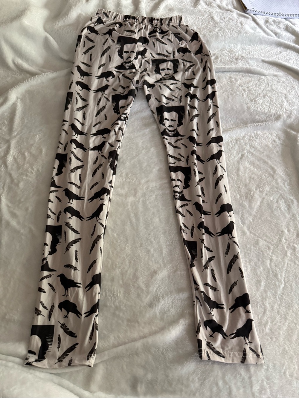 Edgar Allen Poe Raven Gothic Black Graphic Print White Leggings M women’s